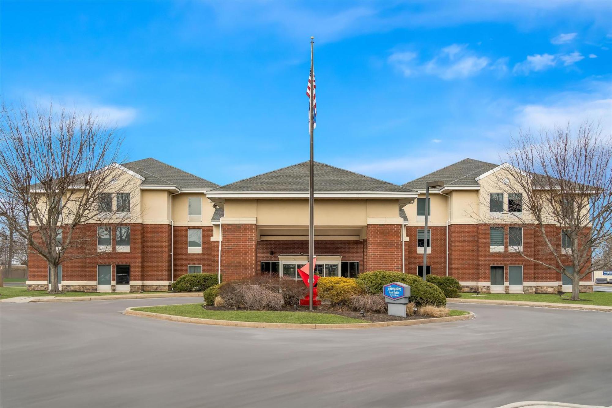 Hampton Inn & Suites Newtown Yardley Exteriör bild